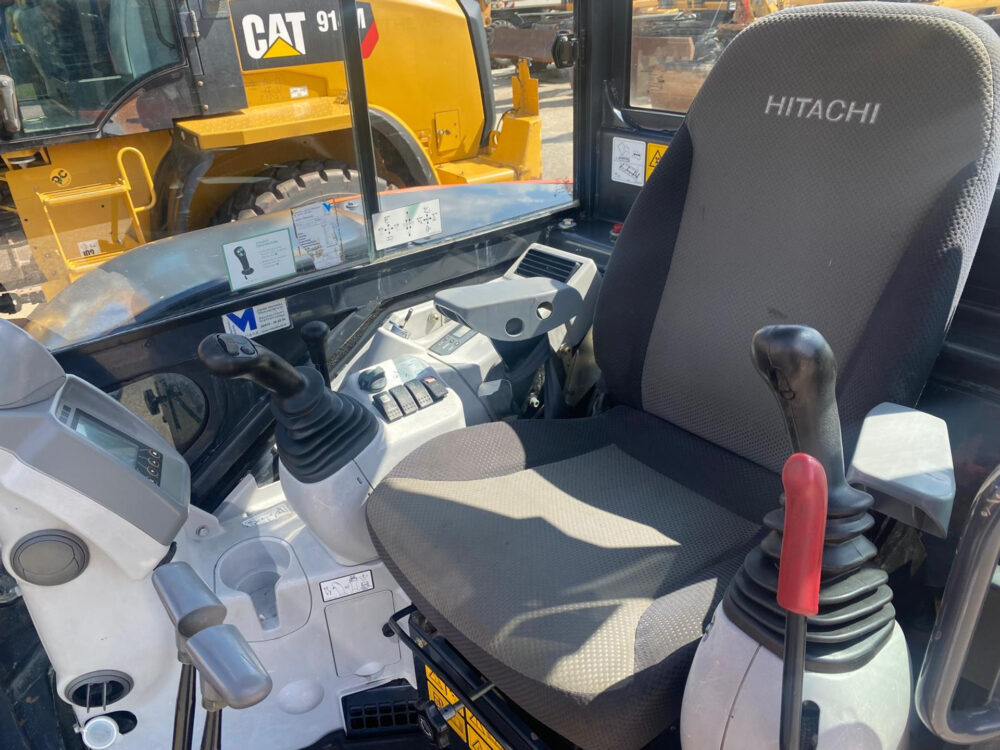 hitachi-zx65usb-5a-clr-minigraafmachine