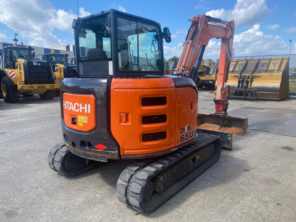 hitachi-zx65usb-5a-clr-minigraafmachine
