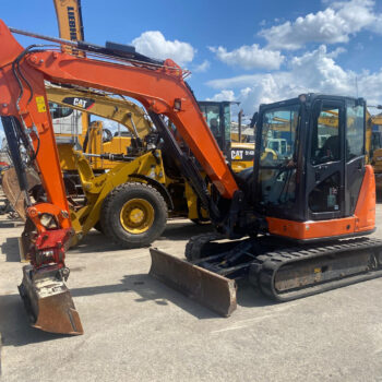 hitachi-zx65usb-5a-clr-minigraafmachine