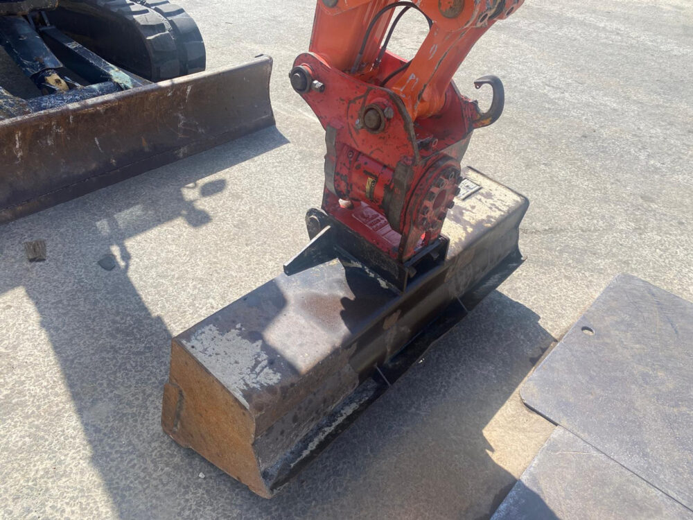 hitachi-zx65usb-5a-clr-minigraafmachine