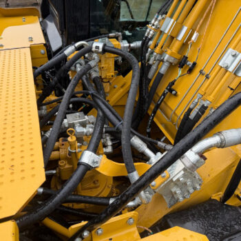 caterpillar-330-ng-rupsgraafmachine-2
