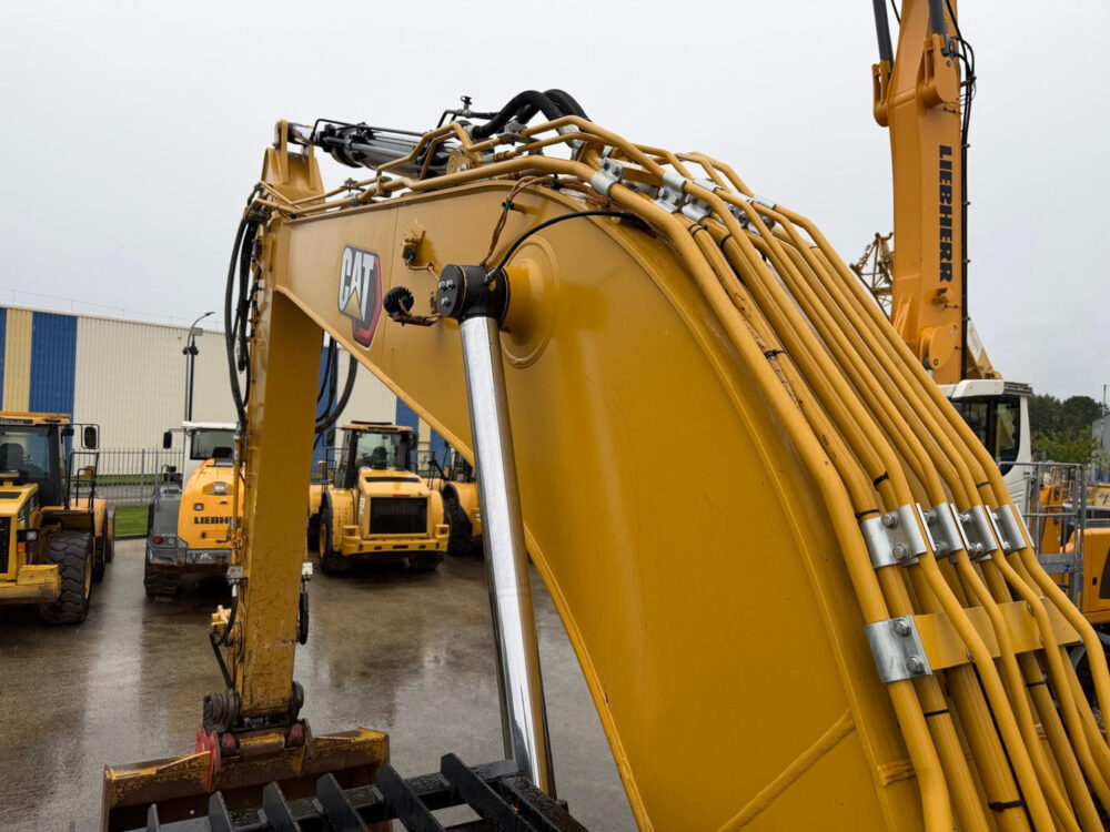 caterpillar-330-ng-rupsgraafmachine-2