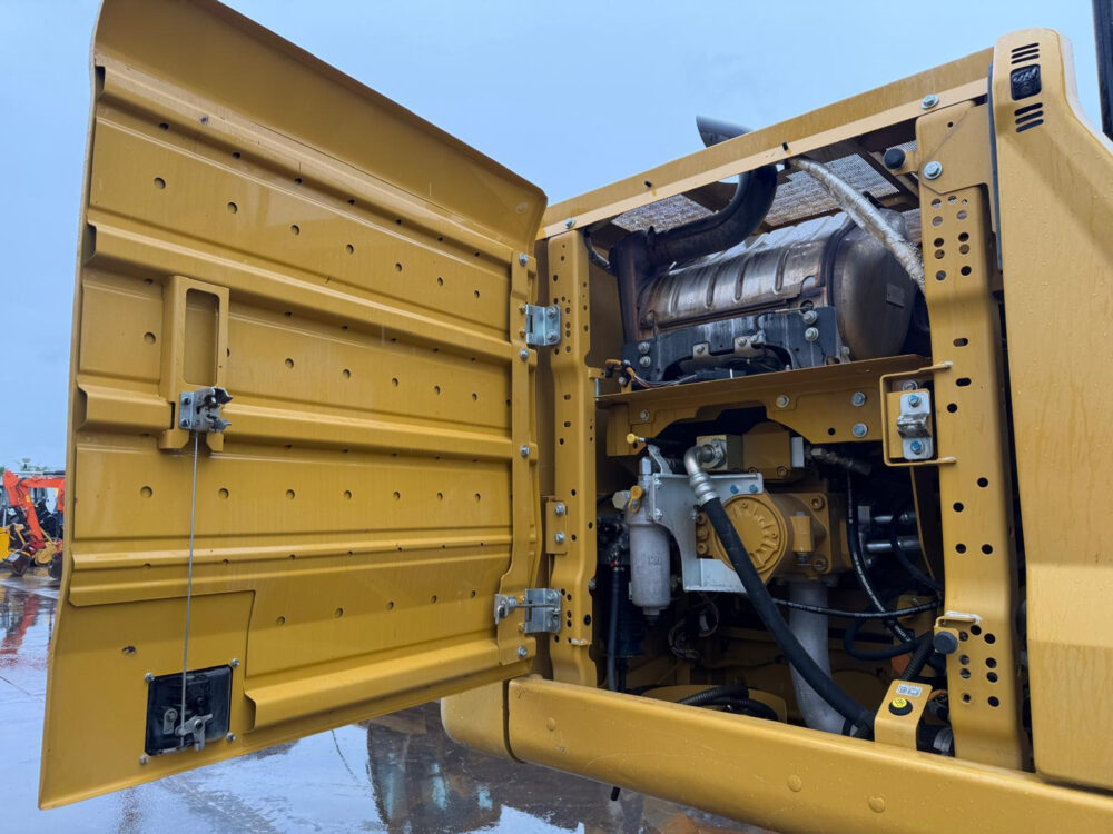 caterpillar-330-ng-rupsgraafmachine-2