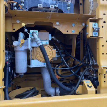caterpillar-330-ng-rupsgraafmachine-2