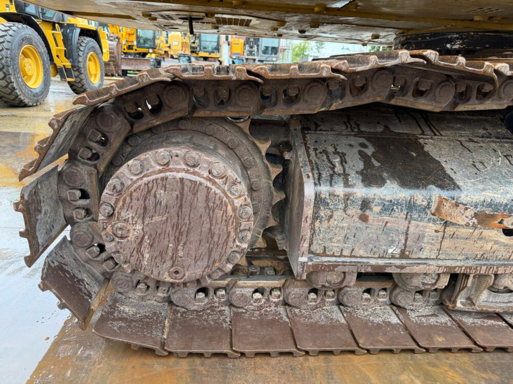 caterpillar-330-ng-rupsgraafmachine-2