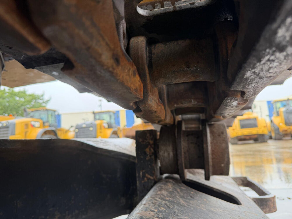 caterpillar-330-ng-rupsgraafmachine-2
