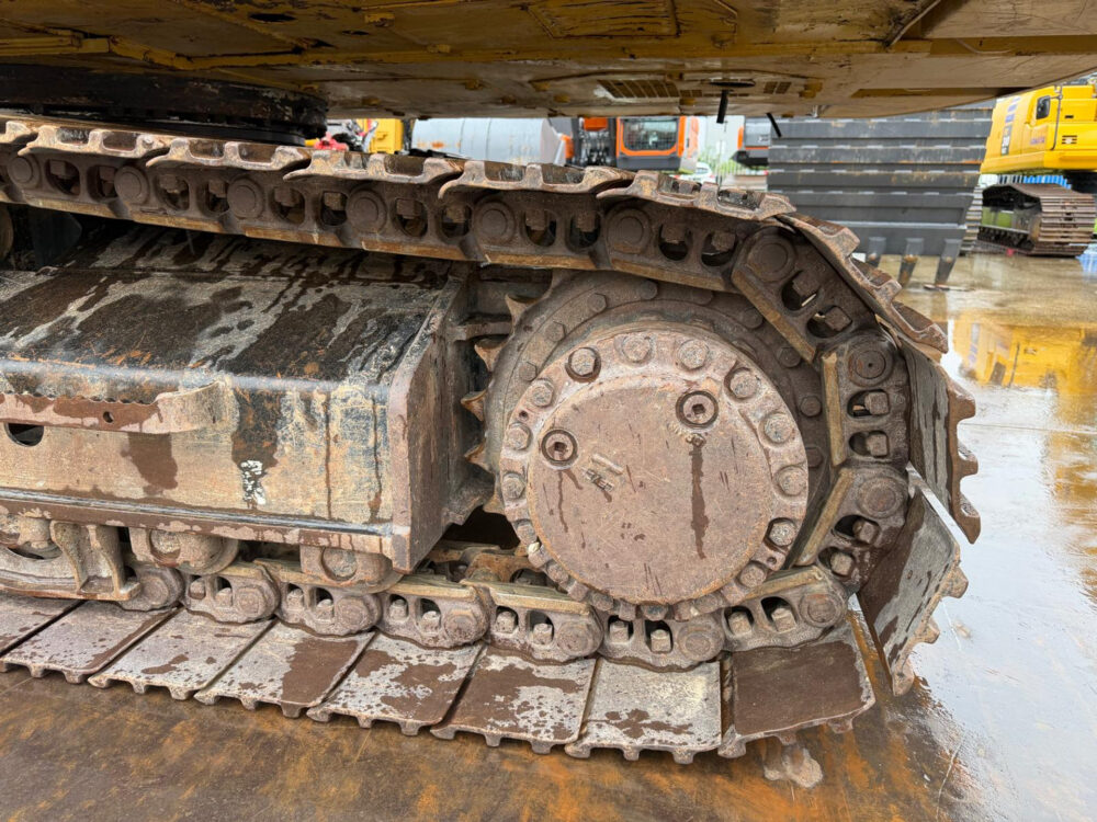 caterpillar-330-ng-rupsgraafmachine-2