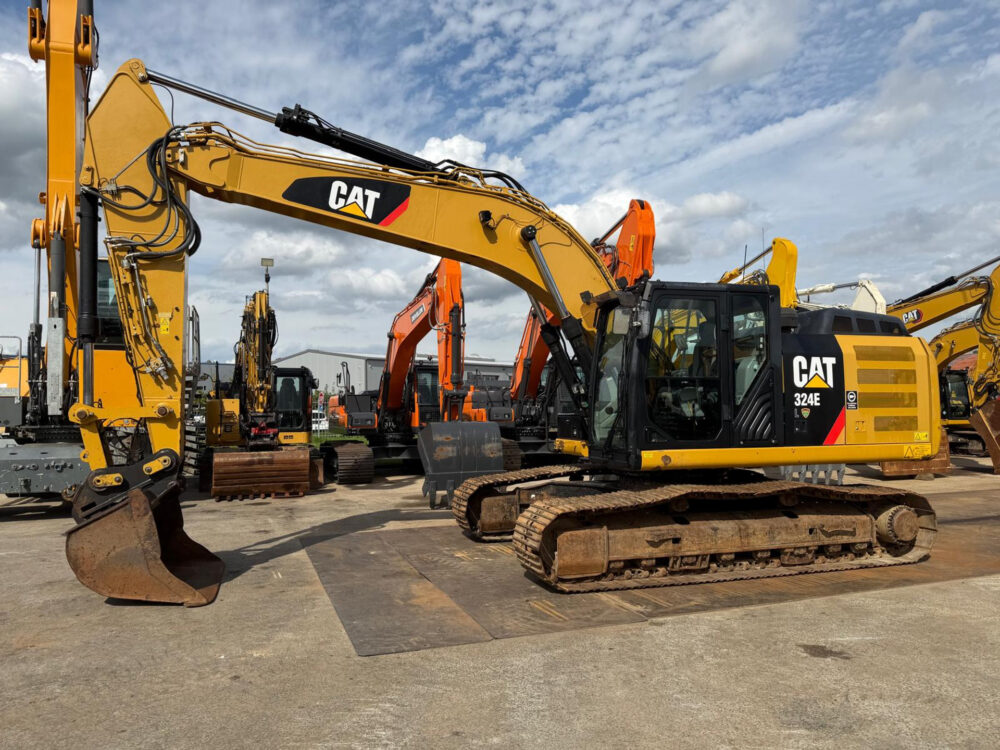 caterpillar-324-e-rupsgraafmachine-2