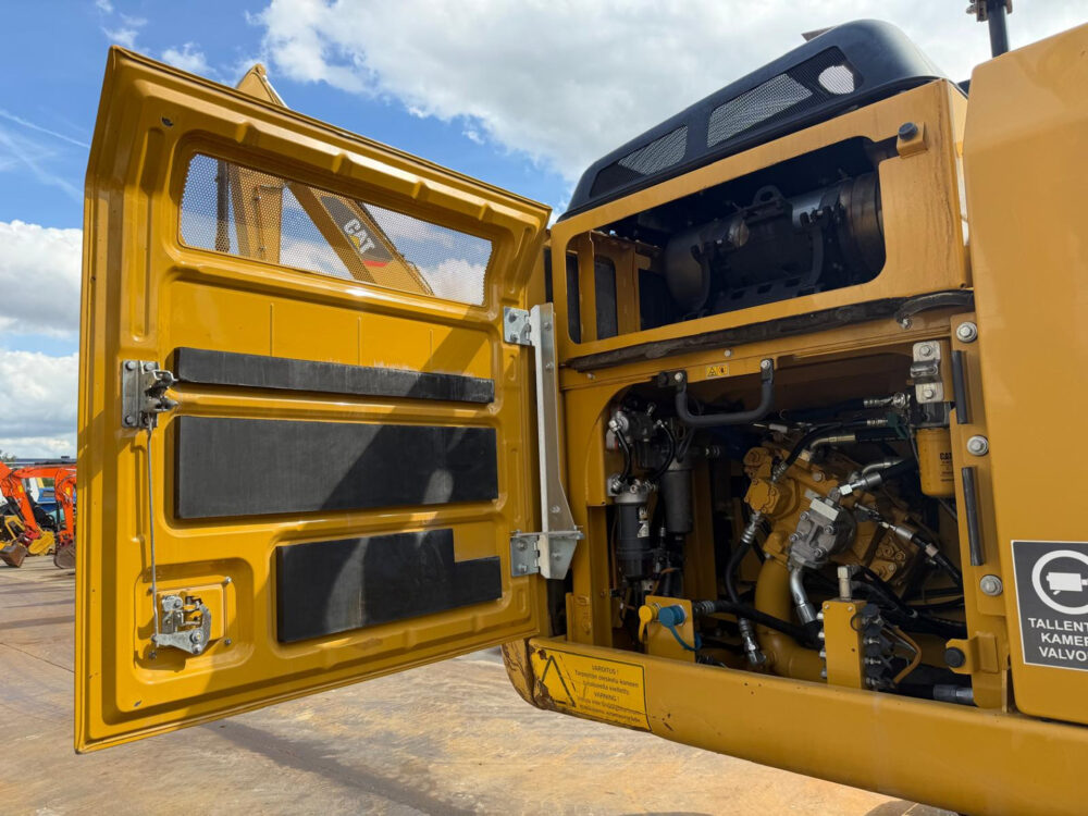 caterpillar-324-e-rupsgraafmachine-2