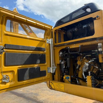caterpillar-324-e-rupsgraafmachine-2