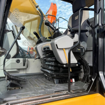 caterpillar-324-e-rupsgraafmachine-2