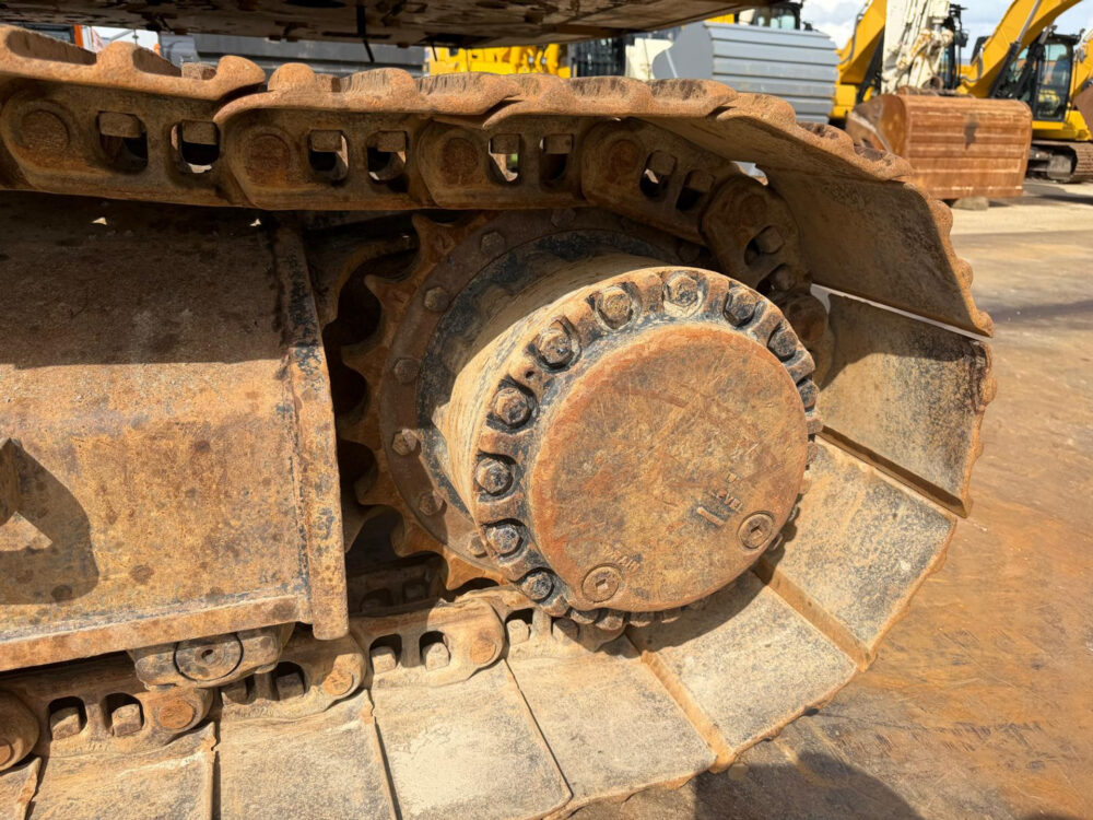 caterpillar-324-e-rupsgraafmachine-2