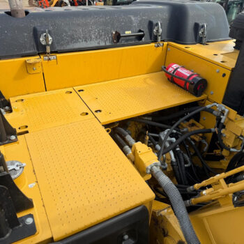 caterpillar-324-e-rupsgraafmachine-2