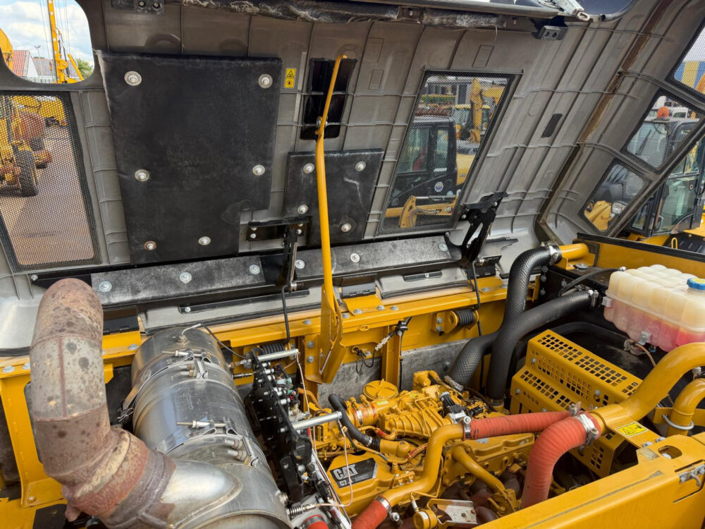 caterpillar-324-e-rupsgraafmachine-2