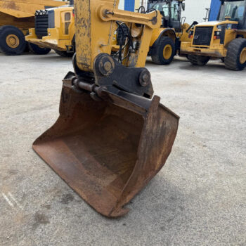 caterpillar-324-e-rupsgraafmachine-2