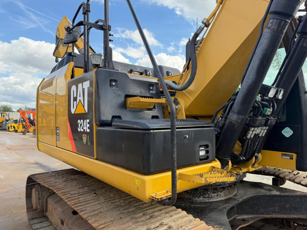 caterpillar-324-e-rupsgraafmachine-2