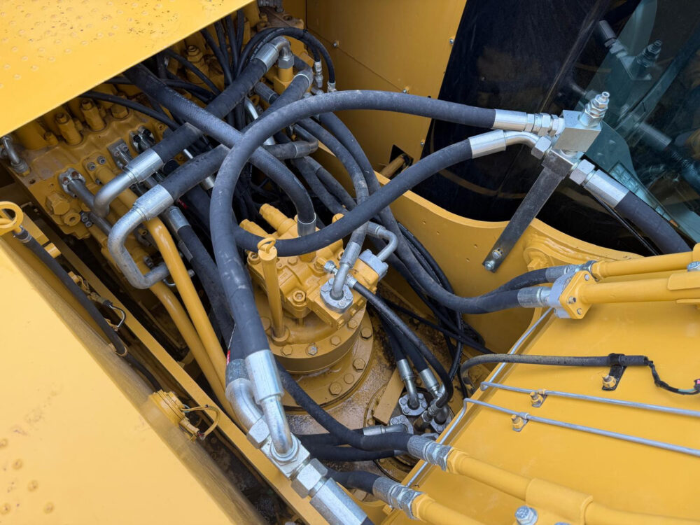 caterpillar-320-dl-rupsgraafmachine