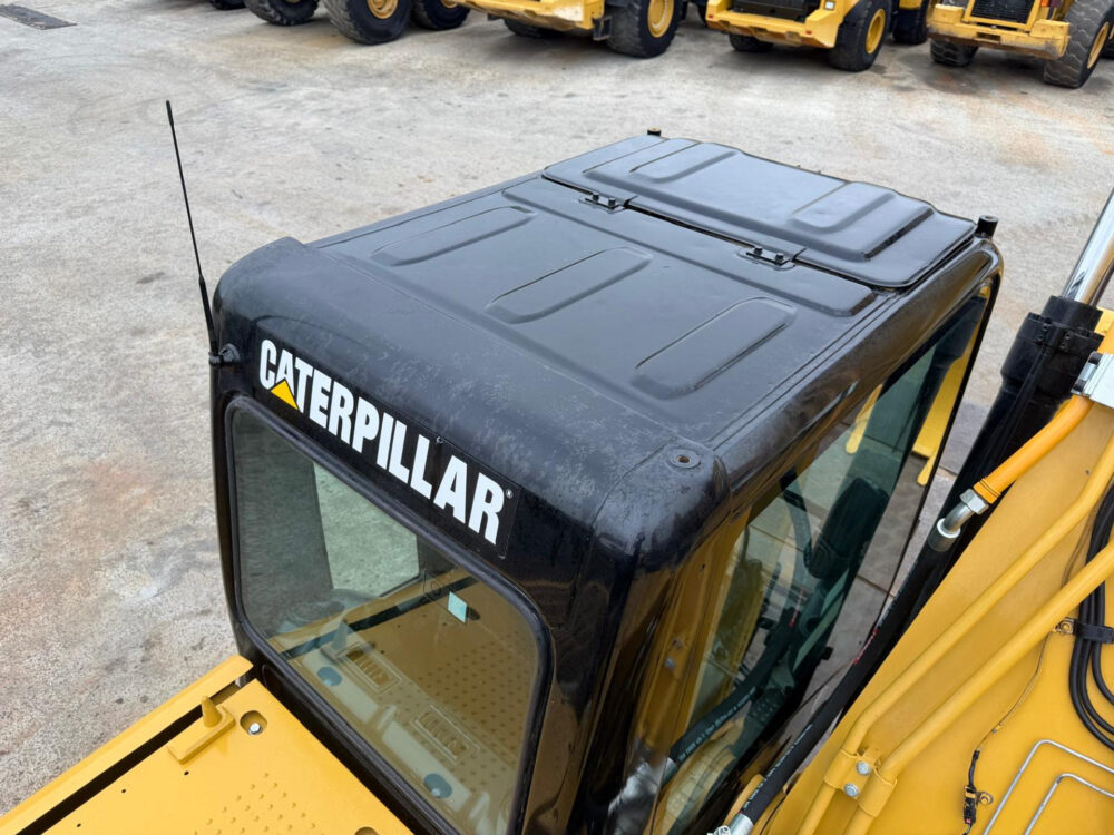caterpillar-320-dl-rupsgraafmachine