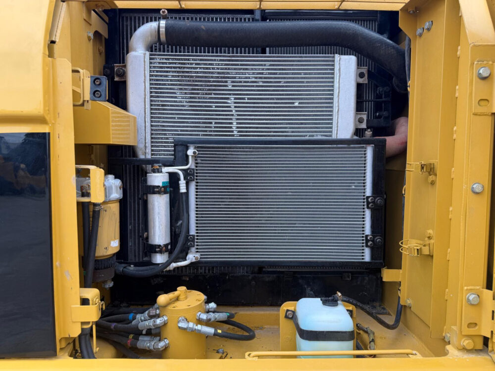 caterpillar-320-dl-rupsgraafmachine