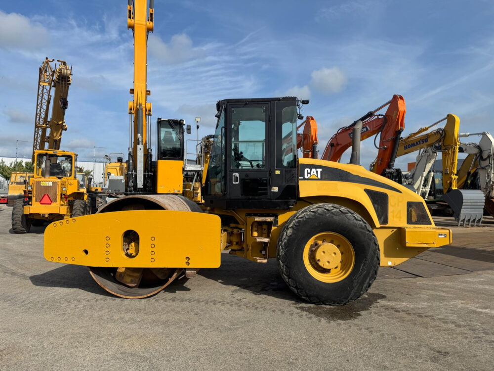 caterpillar-cs-663e-wals-aircon