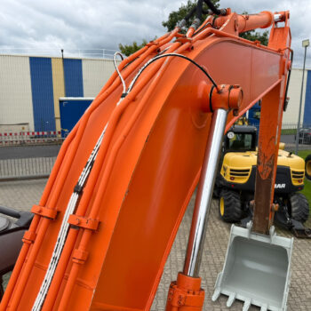 hitachi-zx210-lc-1-rupsgraafmachine