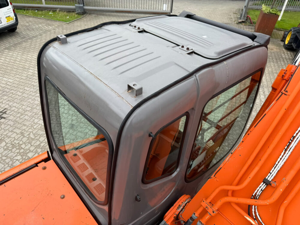 hitachi-zx210-lc-1-rupsgraafmachine