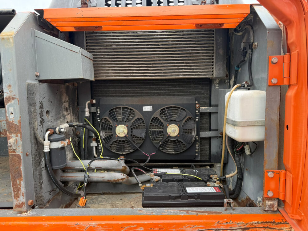 hitachi-zx210-lc-1-rupsgraafmachine