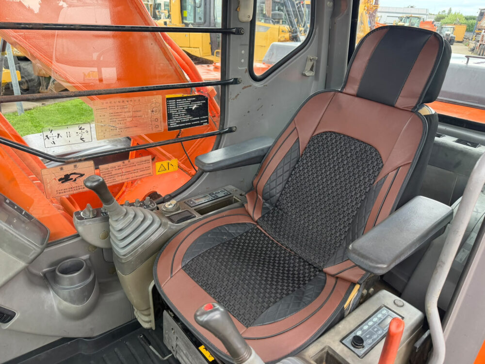 hitachi-zx210-lc-1-rupsgraafmachine
