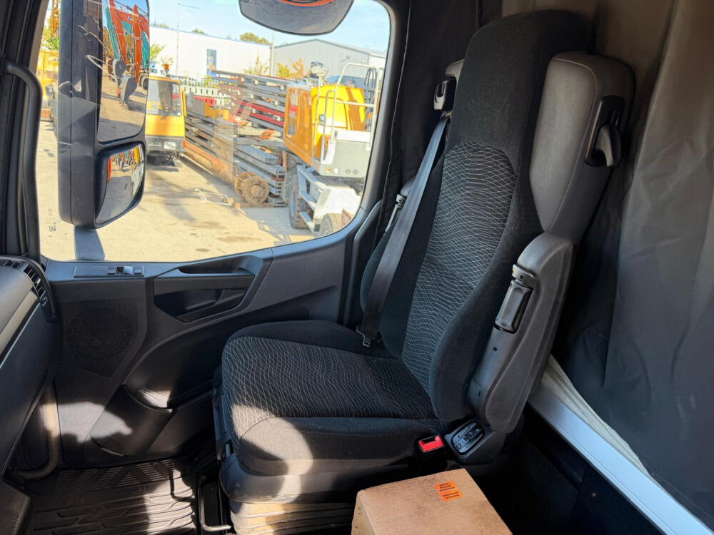 mercedes-benz-arocs-4148-k-8x4-manual