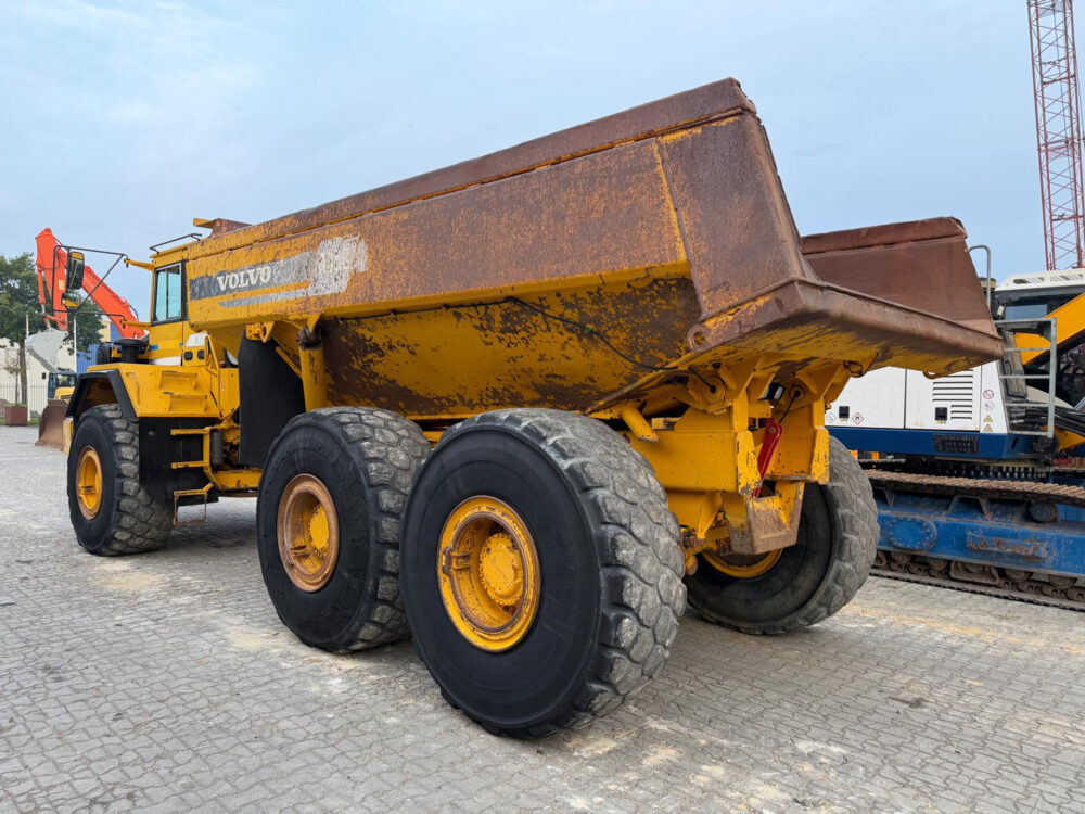 volvo-a35c-6x6-dumper