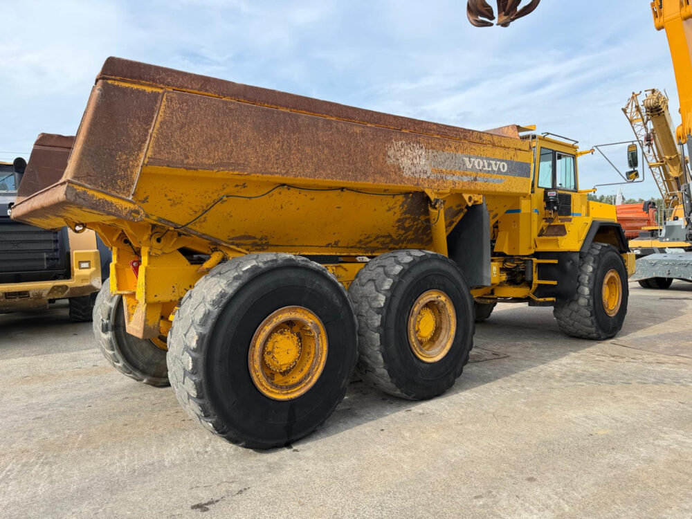 volvo-a35c-6x6-dumper