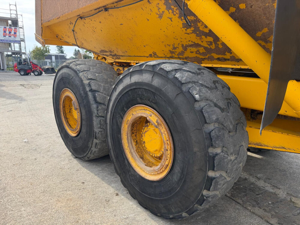 volvo-a35c-6x6-dumper