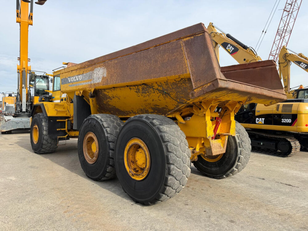 volvo-a35c-6x6-dumper