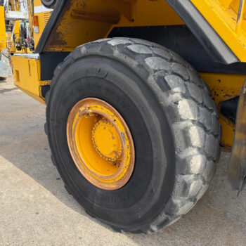 volvo-a35c-6x6-dumper