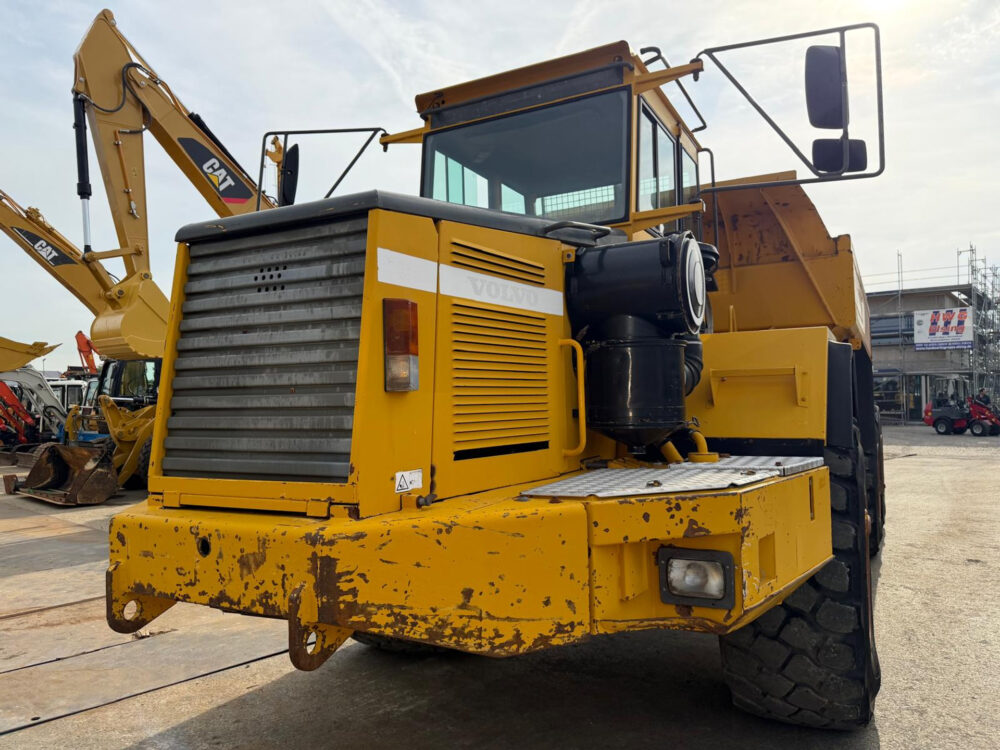 volvo-a35c-6x6-dumper