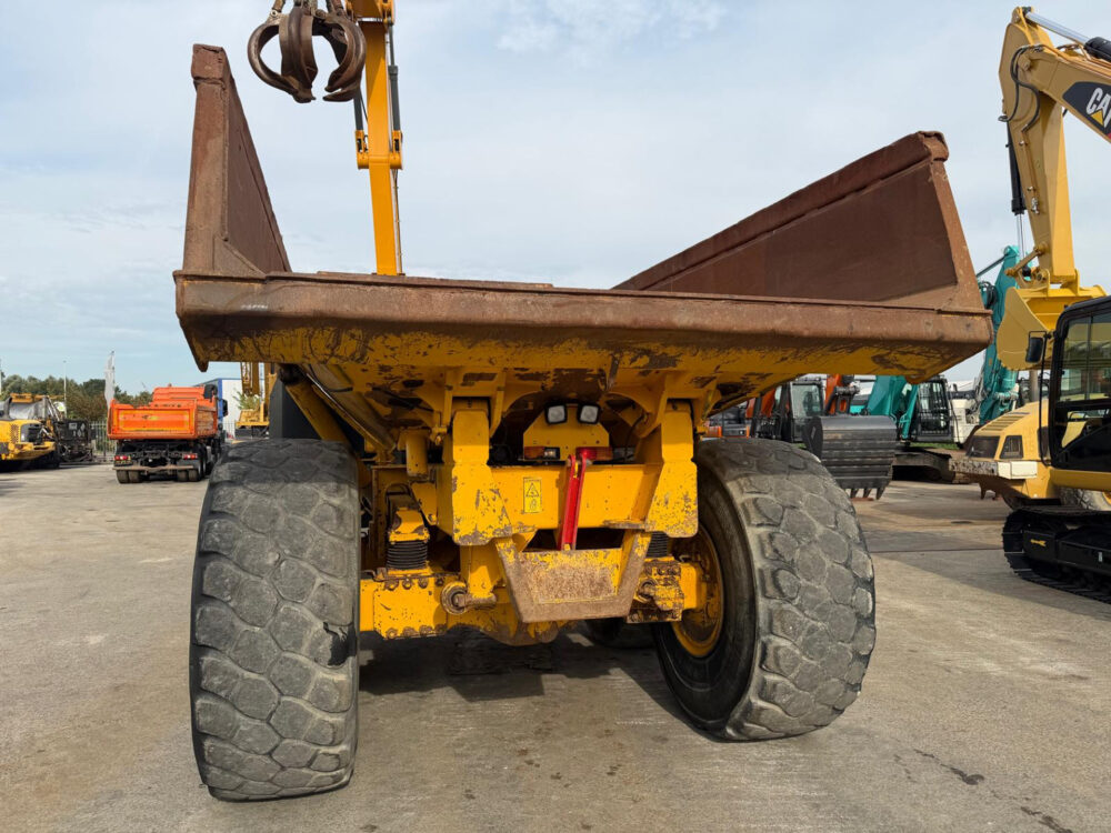 volvo-a35c-6x6-dumper