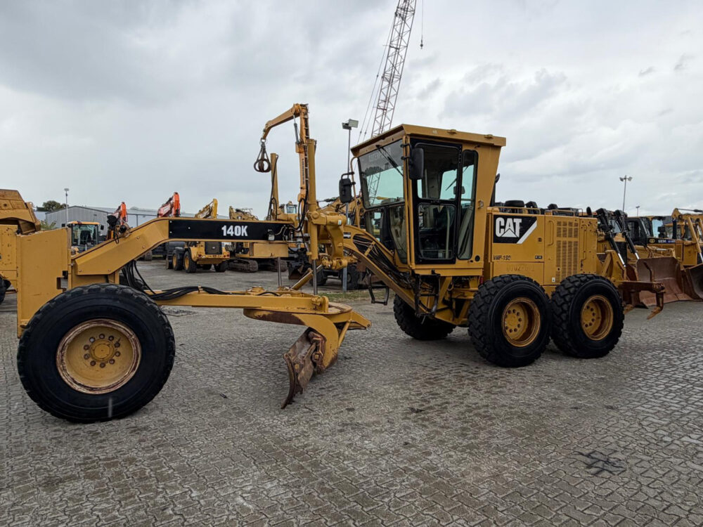 caterpillar-140k-grader-2