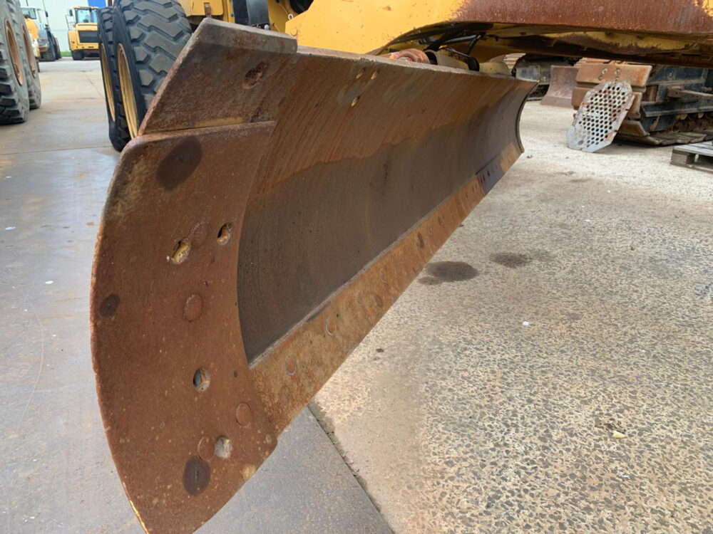 caterpillar-140k-grader-2