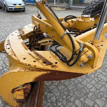 caterpillar-140k-grader-2