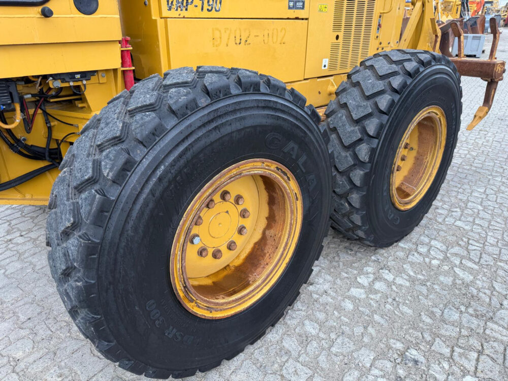 caterpillar-140k-grader-2