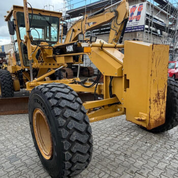 caterpillar-140k-grader-2