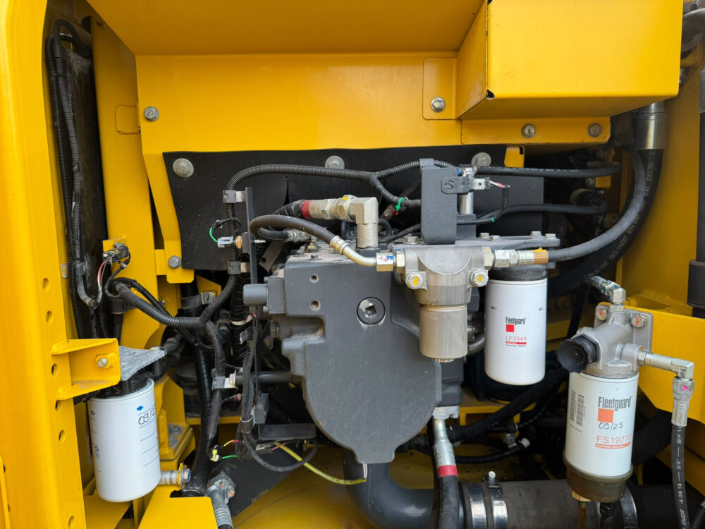 komatsu-pc210-11-rupsgraafmachine