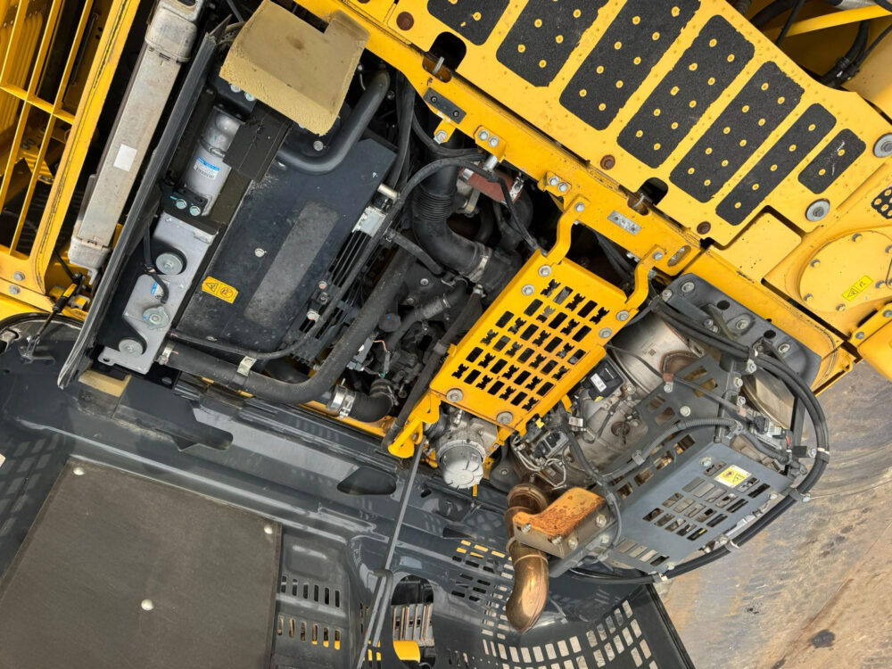 komatsu-pc210-11-rupsgraafmachine