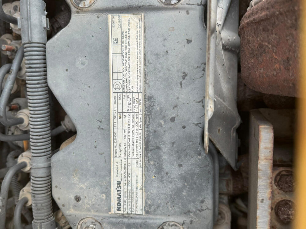 komatsu-pc210-11-rupsgraafmachine
