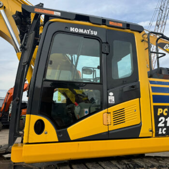 komatsu-pc210-11-rupsgraafmachine