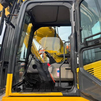 komatsu-pc210-11-rupsgraafmachine