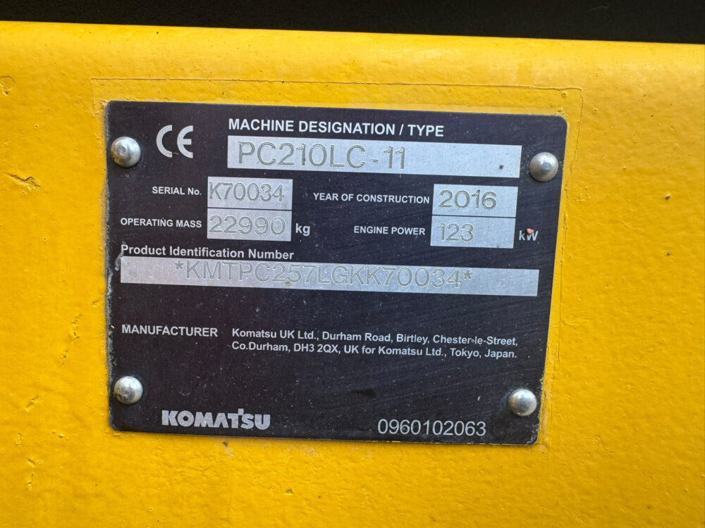 komatsu-pc210-11-rupsgraafmachine