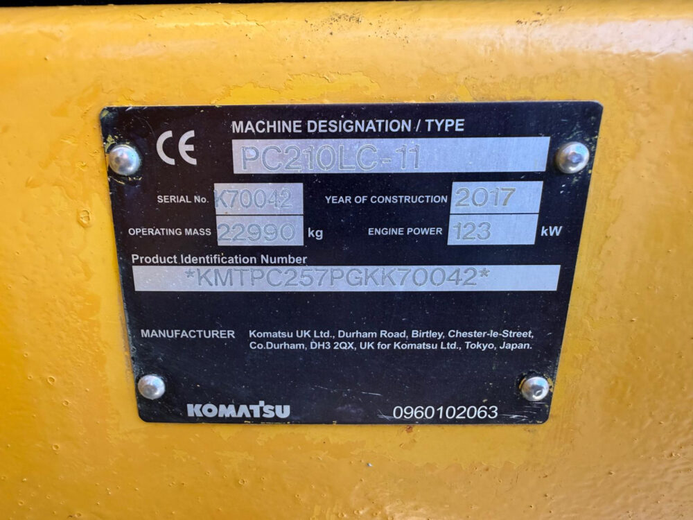 komatsu-pc210-11-rupsgraafmachine