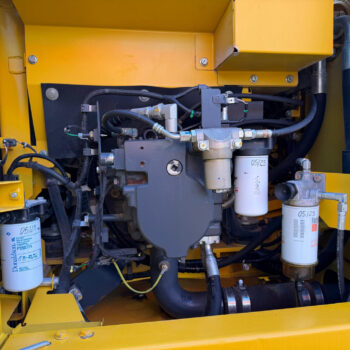 komatsu-pc210-11-rupsgraafmachine
