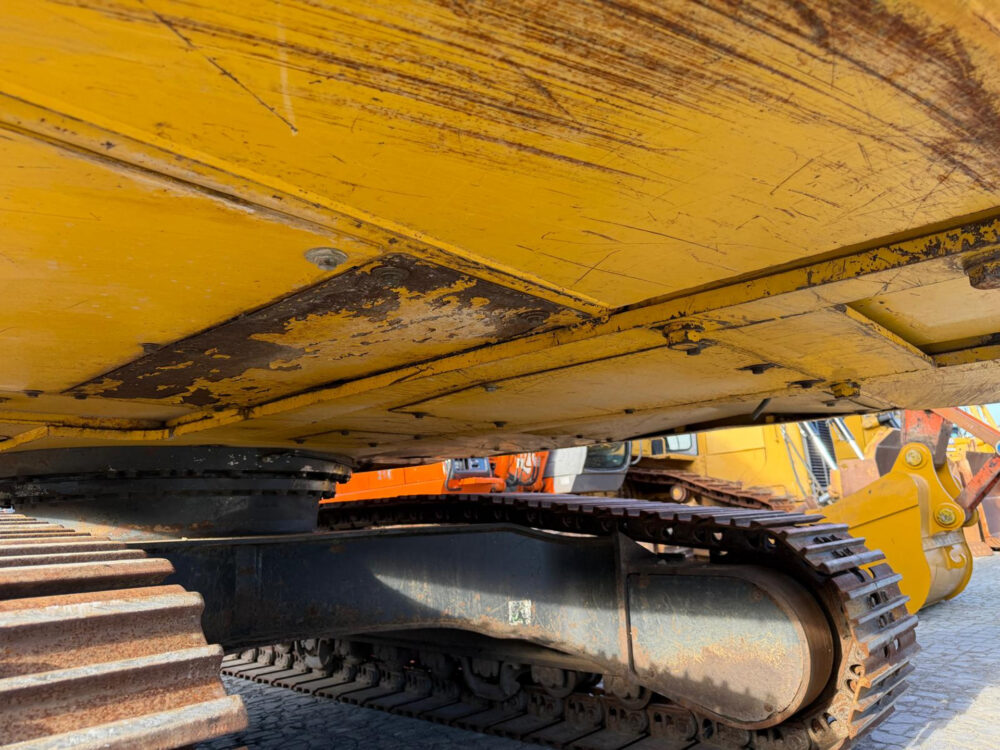 komatsu-pc210-11-rupsgraafmachine